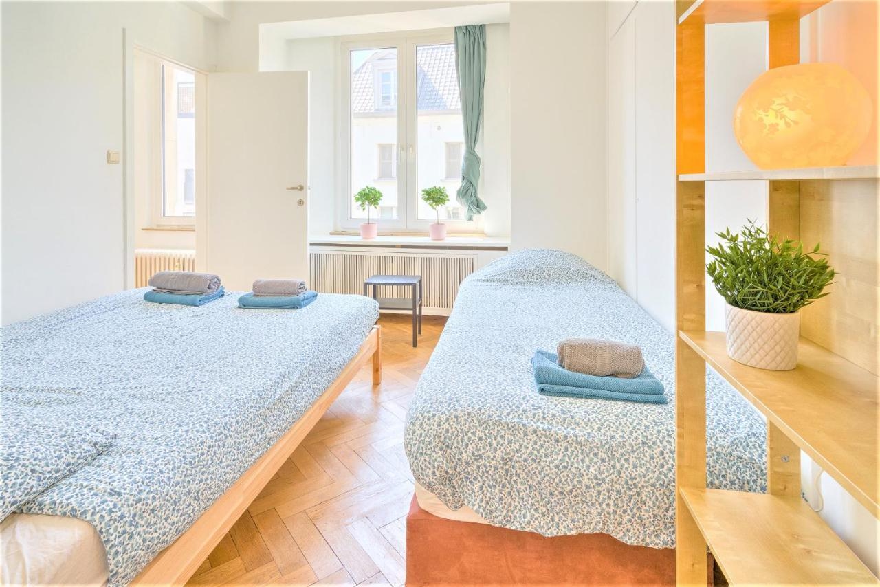 Cauliflower Lodge. Apartment In Heart Of Amberes Exterior foto
